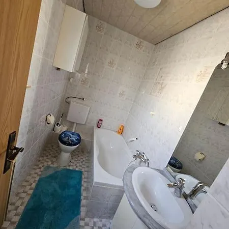 3 Big With Kitchen And Balcony *